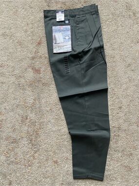 Women’s Wrinkle Free 100% Cotton Pleated Front Codet Pants Olive Green work NEW